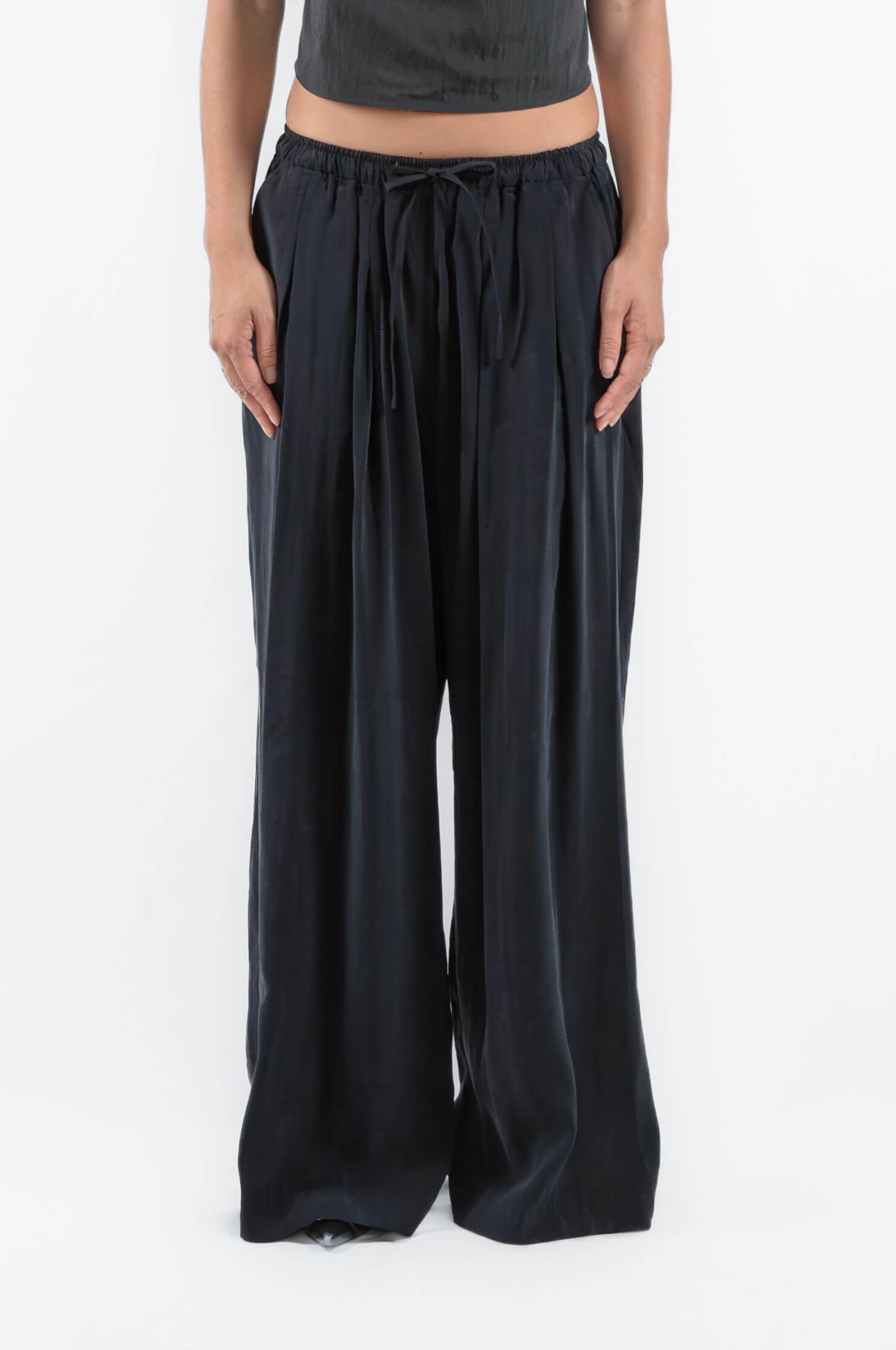 Minimalist summer trousers, Fluid Wide Leg Pants, einHaru Collective