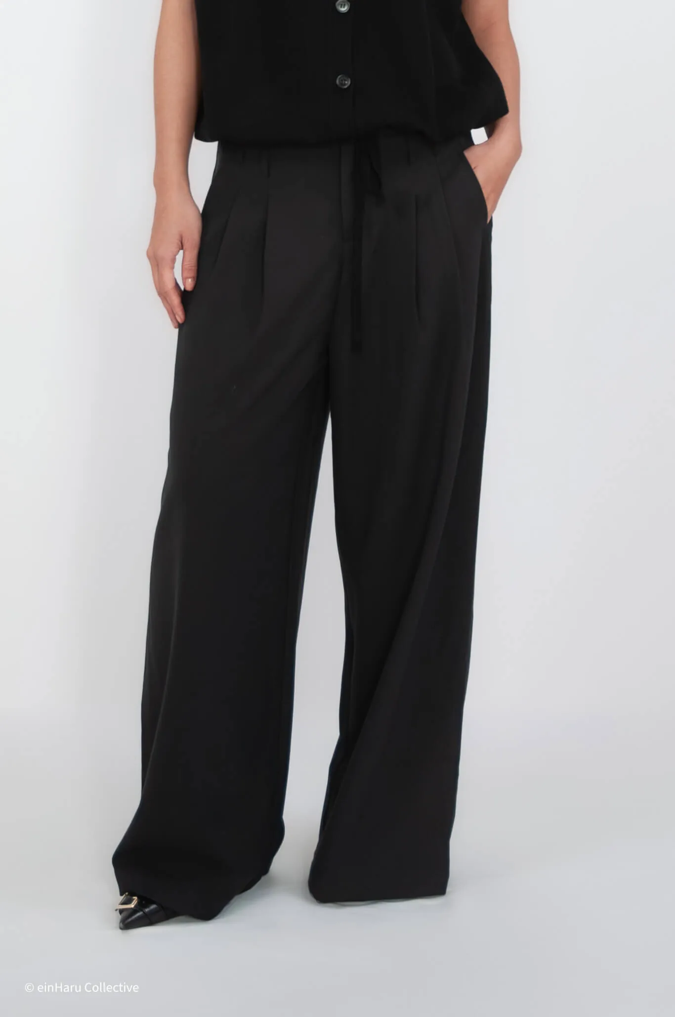 Pin Tuck Wide Leg Trouser Black | einHaru Collective
